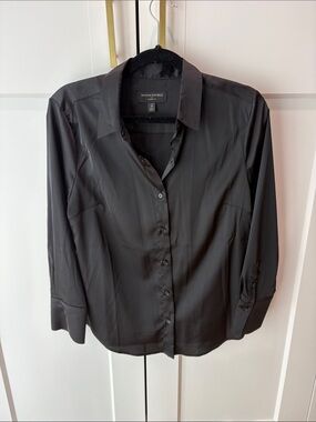 Banana Republic Women Black Washable Satin Button Down Shirt Medium Petite